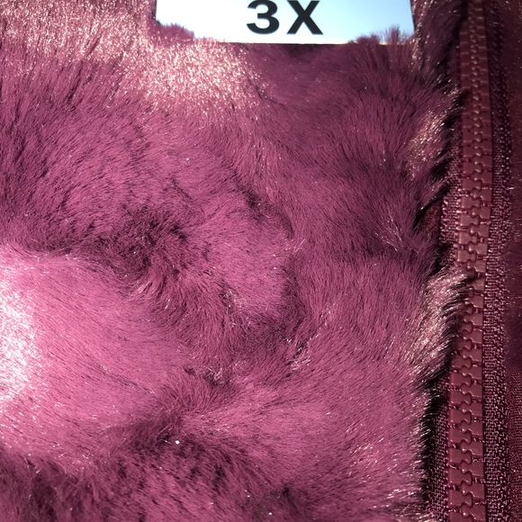 Nicole Miller reversible faux fur vest ( no offer please ) very soft - Picture 4 of 11